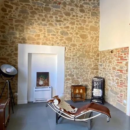 Loft Officina Di Leonardo Nel Centro Di Apartment Vinci